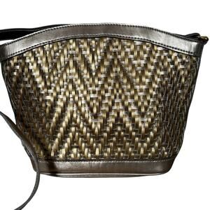 Vintage 90’s woven gold silver metallic purse shoulder bag dressy faux leather